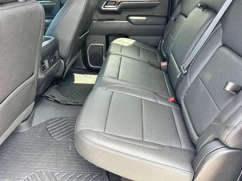 Used 2022 Chevrolet Silverado 1500 LT Trail Boss w/ LT Trail Boss Premium Package AWD/4WD image 7
