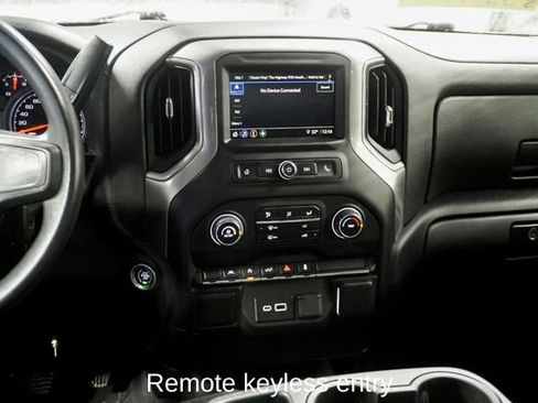 Used 2022 Chevrolet Silverado 1500 Custom image 9