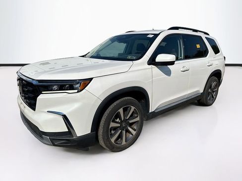 Used 2023 Honda Pilot Elite image 3