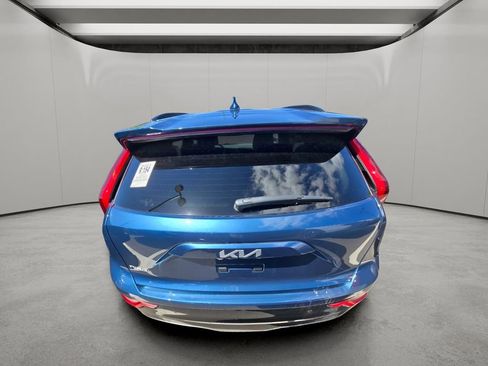 Used 2024 Kia Niro Wind w/ Wind Preserve Package FWD image 7