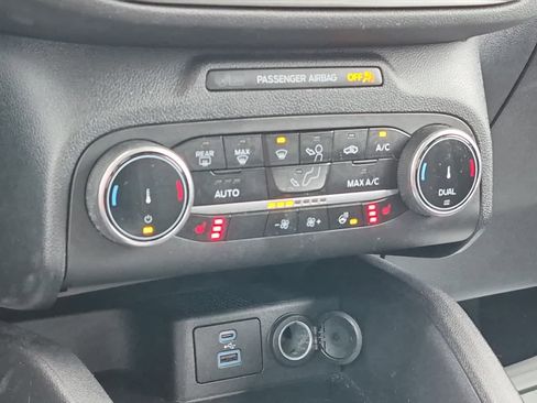Used 2023 Ford Escape Active AWD/4WD image 14