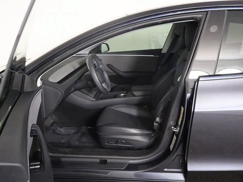 Used 2024 Tesla Model 3 Long Range RWD image 33