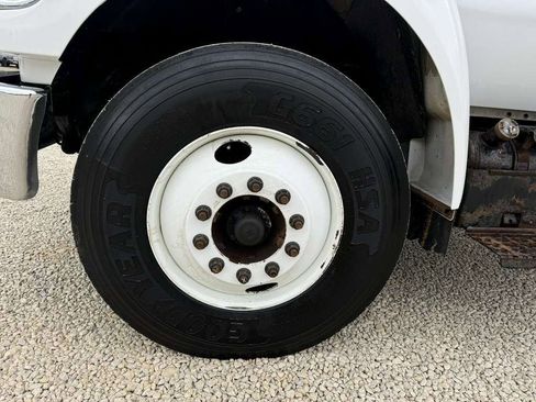 Used 2015 Ford F650 2WD Regular Cab Super Duty image 29