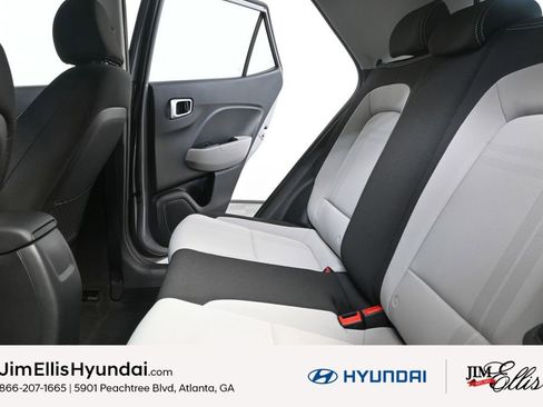 Certified 2023 Hyundai Venue SEL image 19