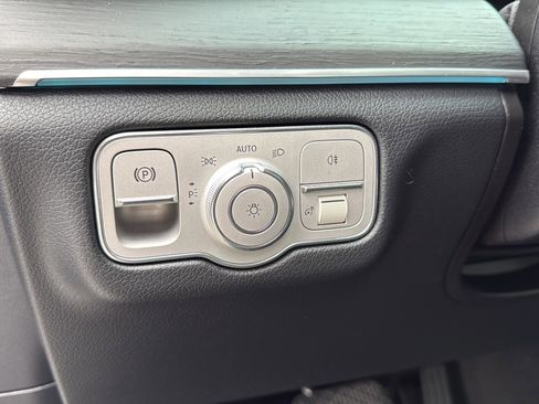 Used 2021 Mercedes-Benz GLE 350 image 27