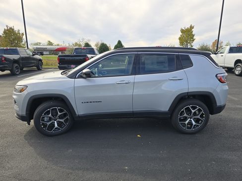 New 2026 Jeep Compass Limited AWD/4WD image 13