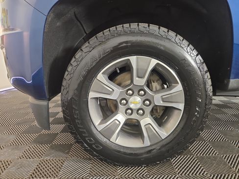 Used 2020 Chevrolet Colorado Z71 AWD/4WD image 32