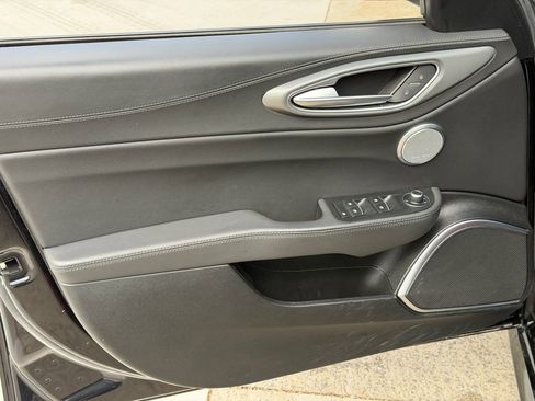 Used 2022 Alfa Romeo Giulia Veloce image 11