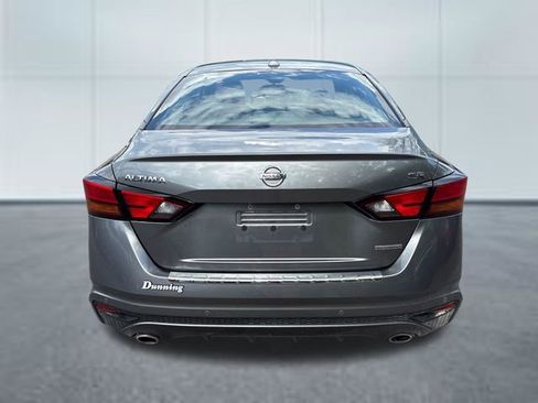 Used 2022 Nissan Altima 2.0 SR FWD image 3