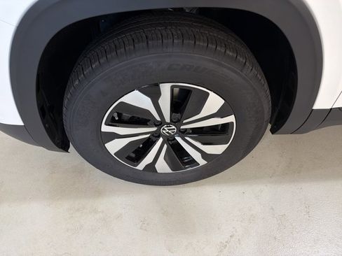 New 2026 Volkswagen Atlas Cross Sport SE AWD/4WD image 11