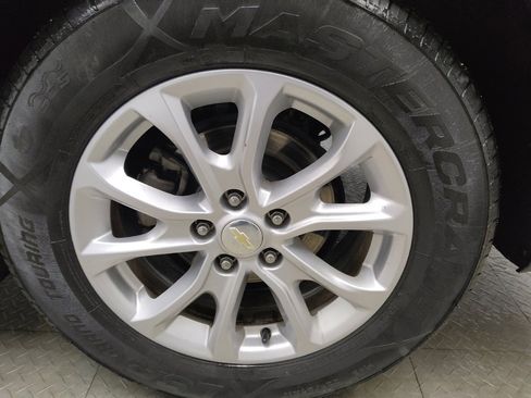Used 2018 Chevrolet Equinox LT w/ Sun & Infotainment Package FWD image 31