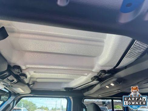 Used 2025 Jeep Wrangler Unlimited Sport AWD/4WD image 2