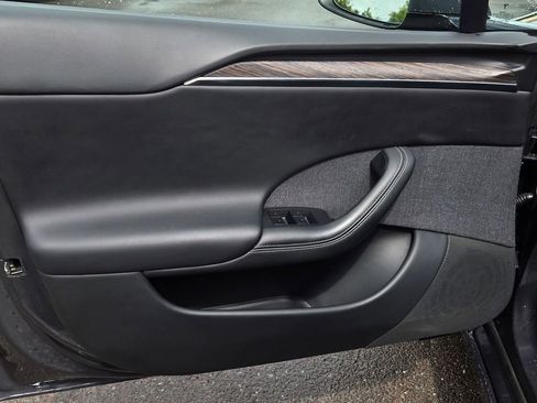 Used 2021 Tesla Model S Long Range image 11