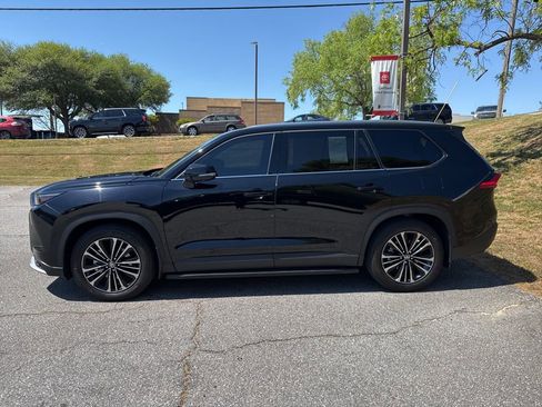 Certified 2024 Toyota Grand Highlander AWD Hybrid image 2