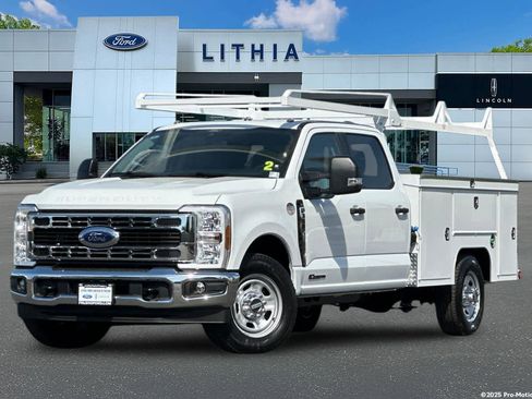New 2026 Ford F350 XL w/ XL Chrome Package image 1