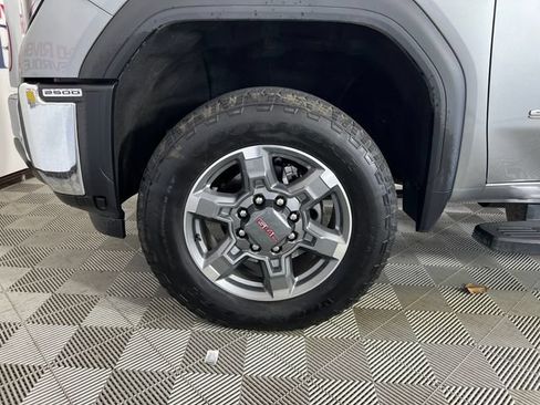 Used 2025 GMC Sierra 2500 SLT AWD/4WD image 25