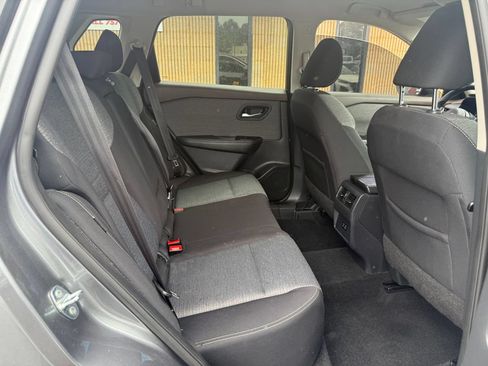 Used 2021 Nissan Rogue SV AWD/4WD image 18