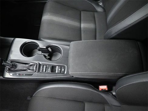 Used 2023 Honda Civic Sport image 32