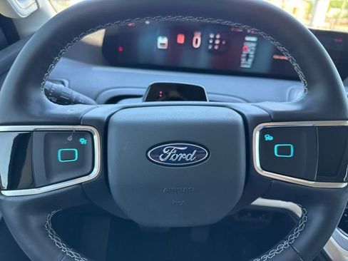 New 2026 Ford Expedition Max Platinum image 33