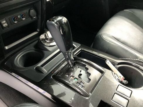 Used 2019 Toyota 4Runner Limited AWD/4WD image 26