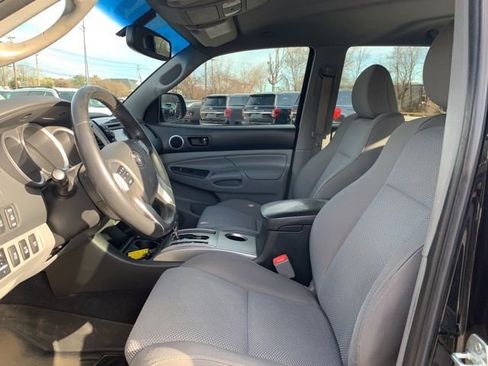 Used 2012 Toyota Tacoma 4x4 Double Cab image 18