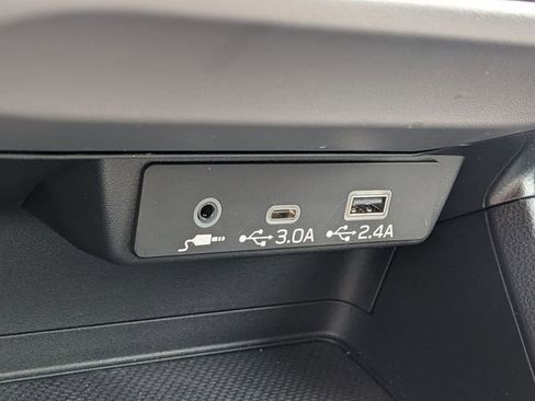 Certified 2025 Subaru Crosstrek 2.0i Premium image 13