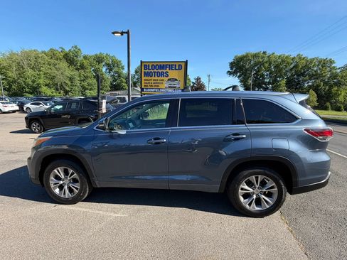 Used 2015 Toyota Highlander XLE FWD image 8