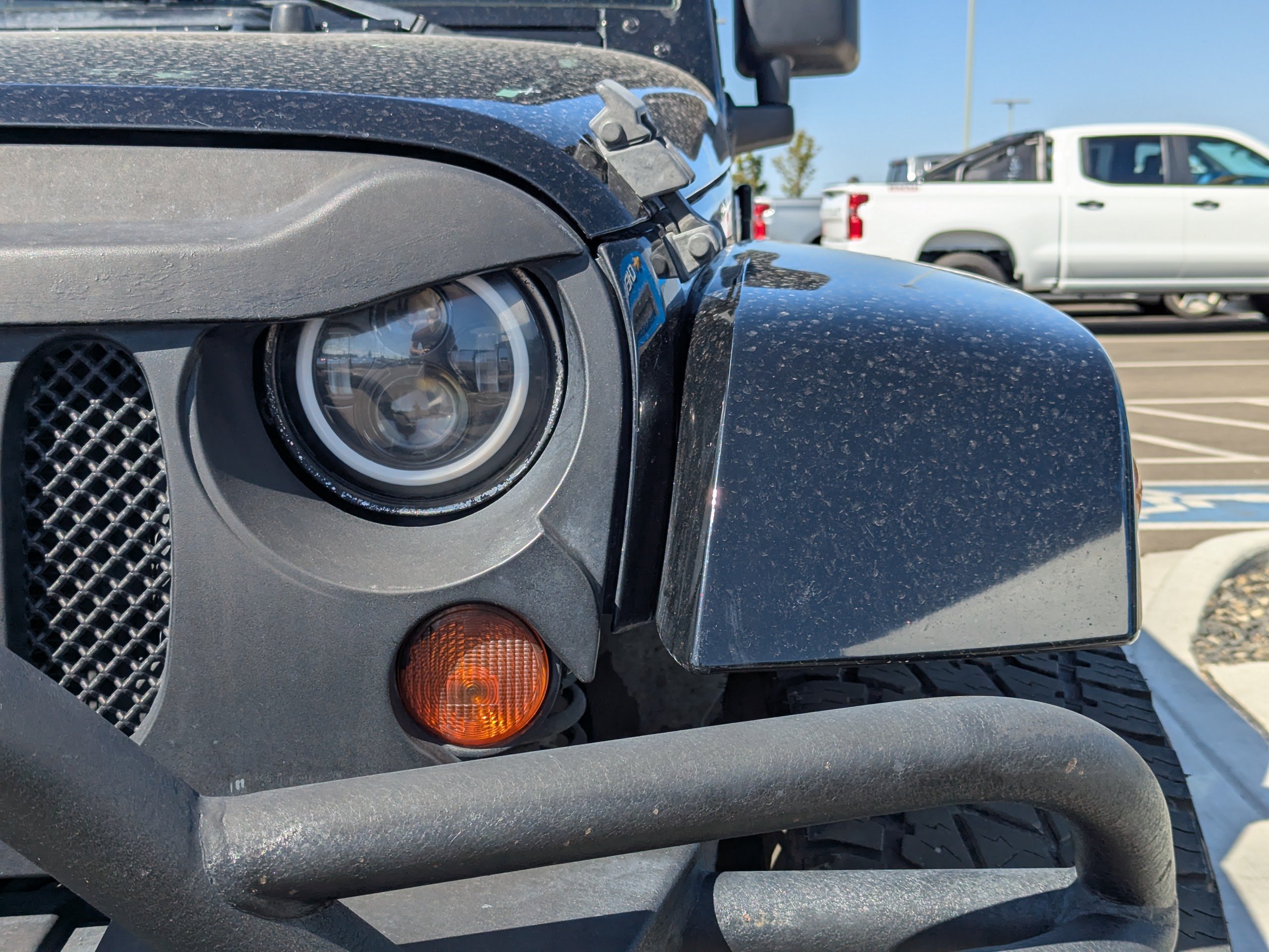 Used 2013 Jeep Wrangler Unlimited Sahara w/ Connectivity Group AWD/4WD image 39