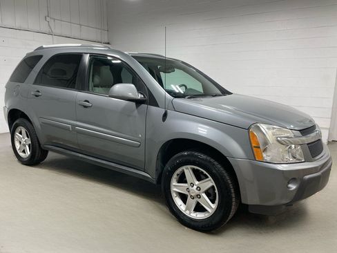 Used 2006 Chevrolet Equinox LT w/ LT Preferred Equipment Group AWD/4WD image 3