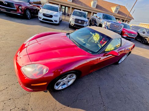Used 2006 Chevrolet Corvette Convertible w/ Preferred Equipment Group image 25