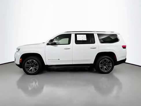 Used 2024 Jeep Wagoneer Series II w/ Flexible Seating Group RWD image 9
