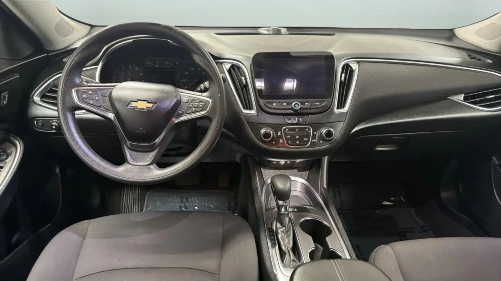 Used 2021 Chevrolet Malibu LT FWD image 10