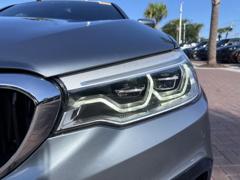 Used 2019 BMW 540i w/ M Sport Package RWD image 6