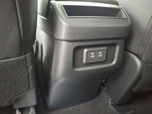 New 2026 Nissan Pathfinder SV image 28