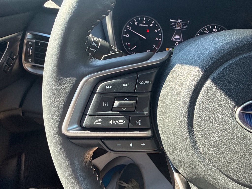 Used 2025 Subaru Outback Touring XT AWD/4WD image 28