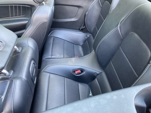 Used 2015 Ford Mustang Premium RWD image 32