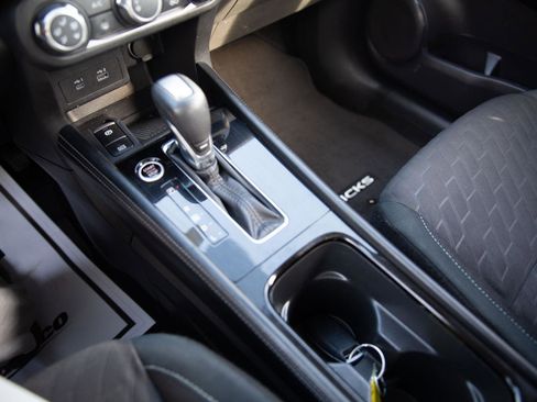 Used 2024 Nissan Kicks SV image 16