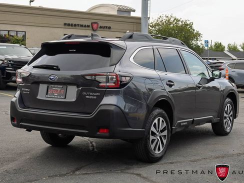 Used 2025 Subaru Outback Premium AWD/4WD image 16