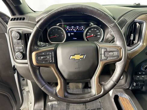 Used 2021 Chevrolet Silverado 1500 High Country w/ Technology Package AWD/4WD image 11