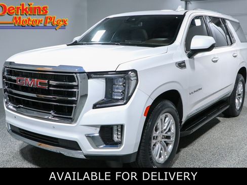 Used 2023 GMC Yukon SLT AWD/4WD image 1