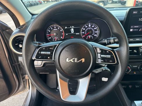 Used 2023 Kia Forte LXS FWD image 13