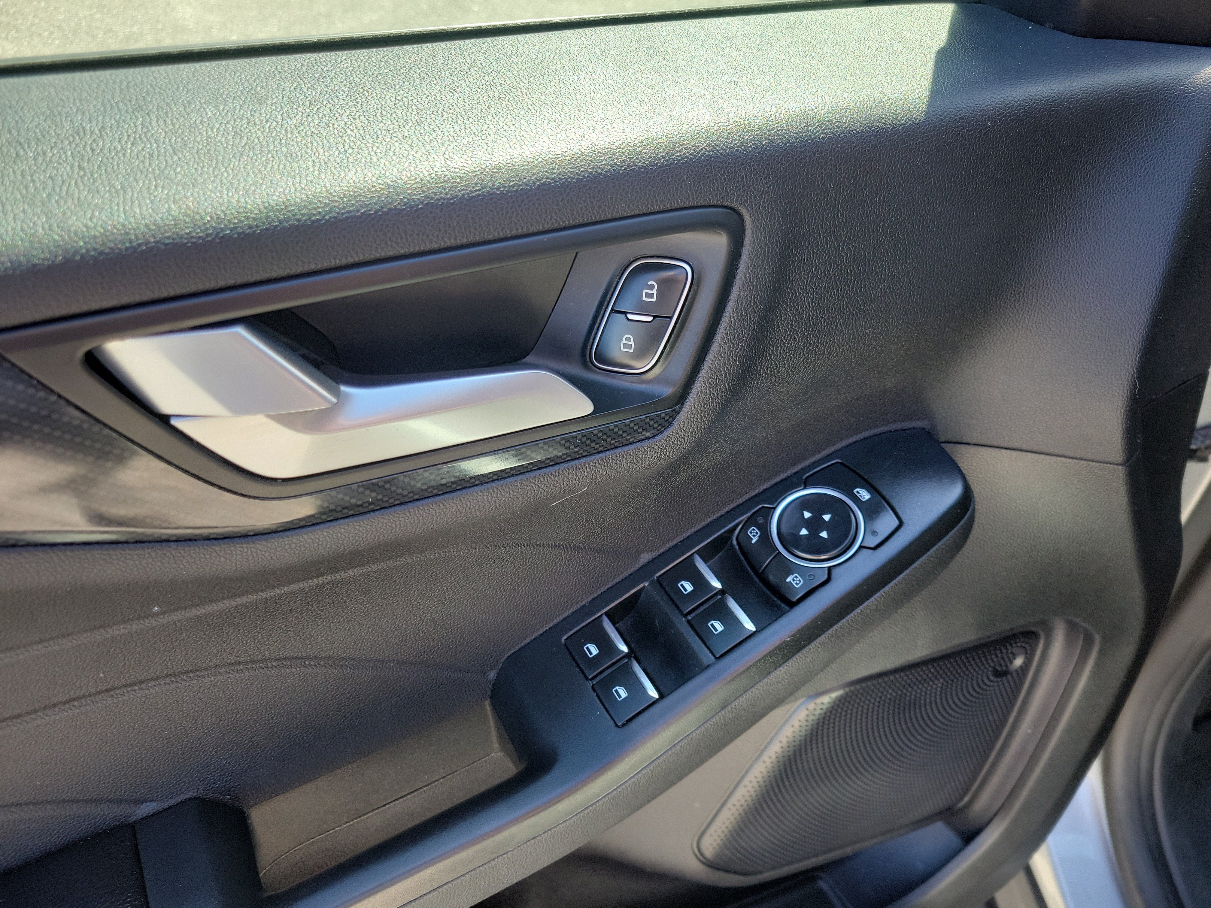 Used 2024 Ford Escape ST-Line FWD image 17