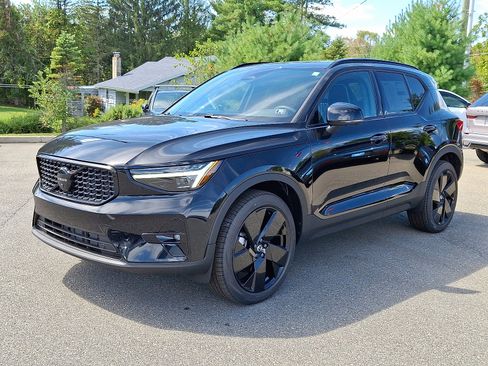 New 2026 Volvo XC40 B5 Ultra w/ Protection Package Premier AWD/4WD image 2