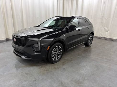 Used 2024 Cadillac XT4 Sport AWD/4WD image 2