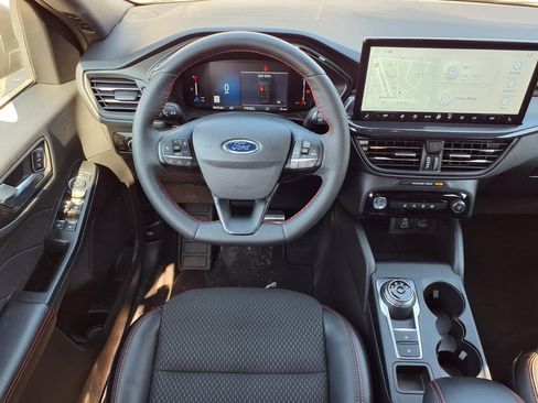 Used 2024 Ford Escape ST-Line w/ Tech Pack #1 image 6