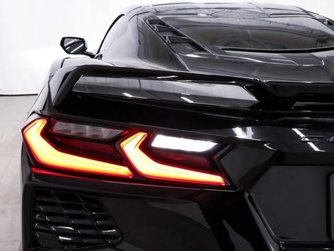 Used 2023 Chevrolet Corvette Stingray Coupe w/ Z51 Performance Package image 36