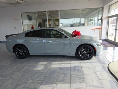 Used 2022 Dodge Charger SXT w/ Plus Group image 7