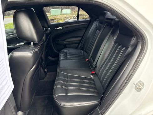 Used 2014 Chrysler 300 S image 13