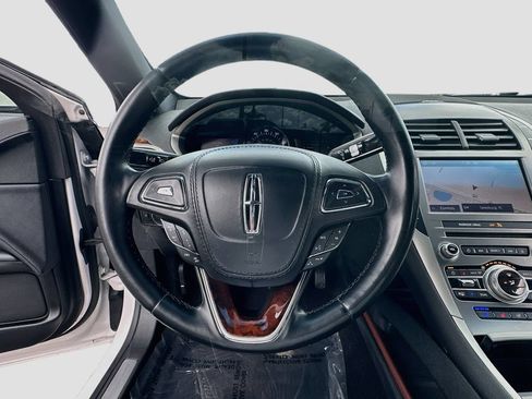 Used 2020 Lincoln MKZ Reserve w/ Elements Package FWD image 11