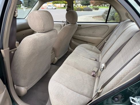 Used 2002 Toyota Corolla LE image 11